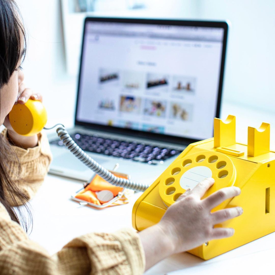 Retro Wooden Phone - Yellow