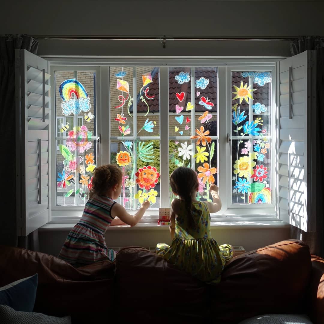 Kitpas Medium Stick Crayons - 6pk