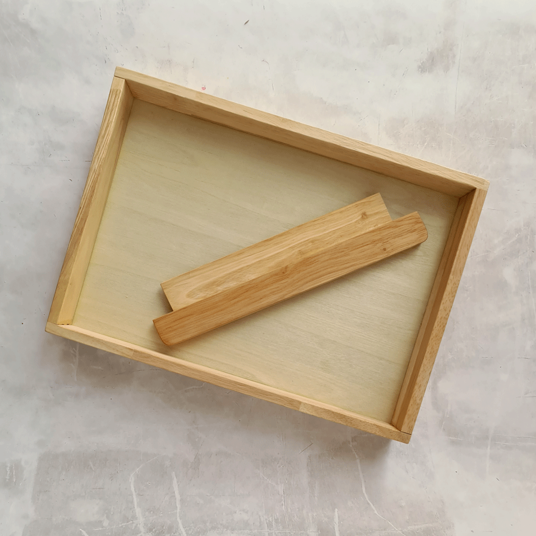 Sand Tray with Level